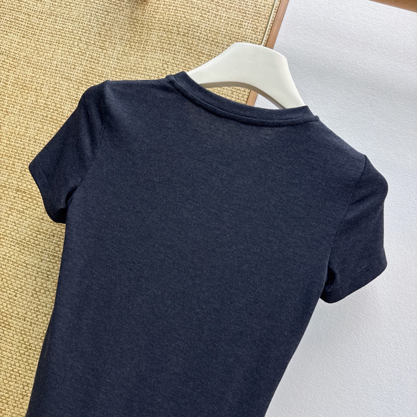 Women's short sleeves